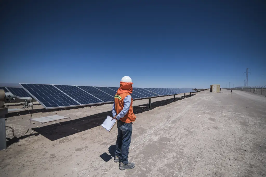 Chile fortalece su liderazgo solar con SERC como Centro de Interés Nacional